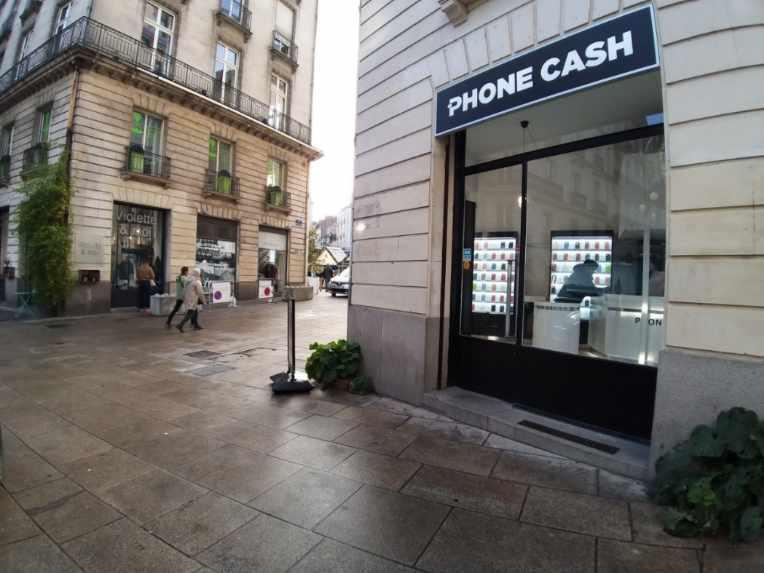 Boutique vue de la rue