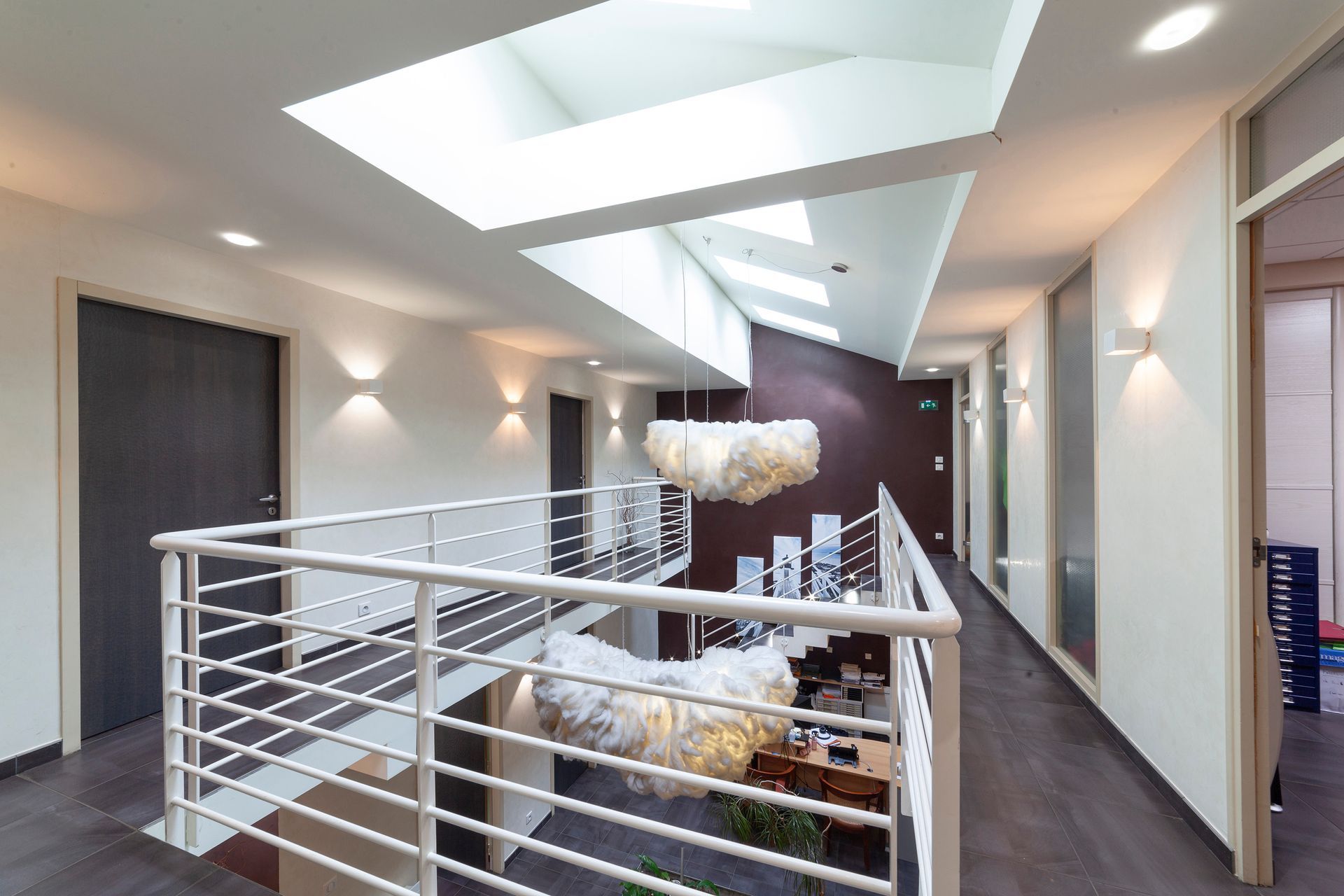 Étage du cabinet et escalier