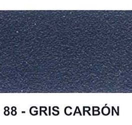 Un primer plano de un trozo de papel con el número 88 en él.