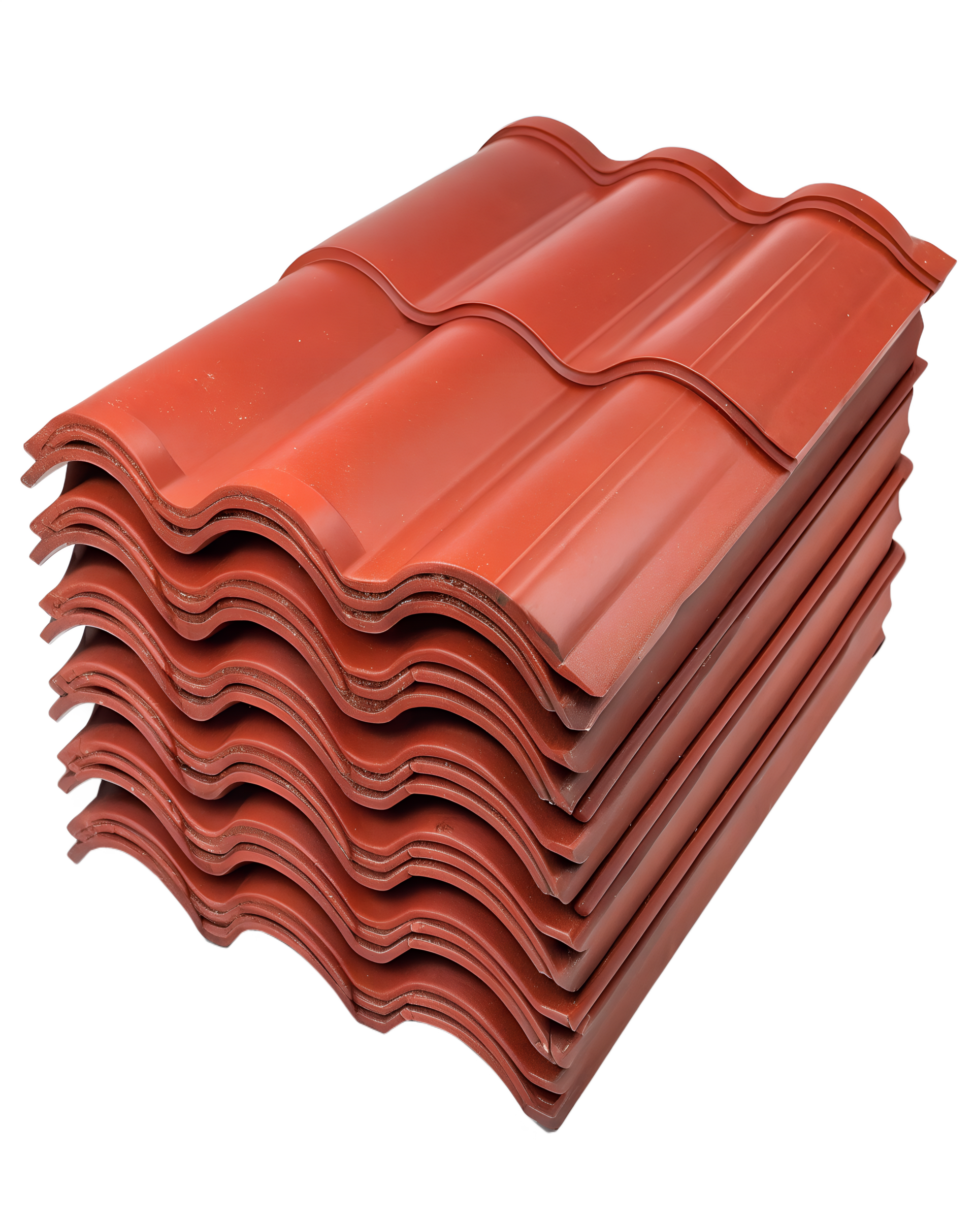 Pile de tuiles ondulées brun rougeâtre, vue de côté.