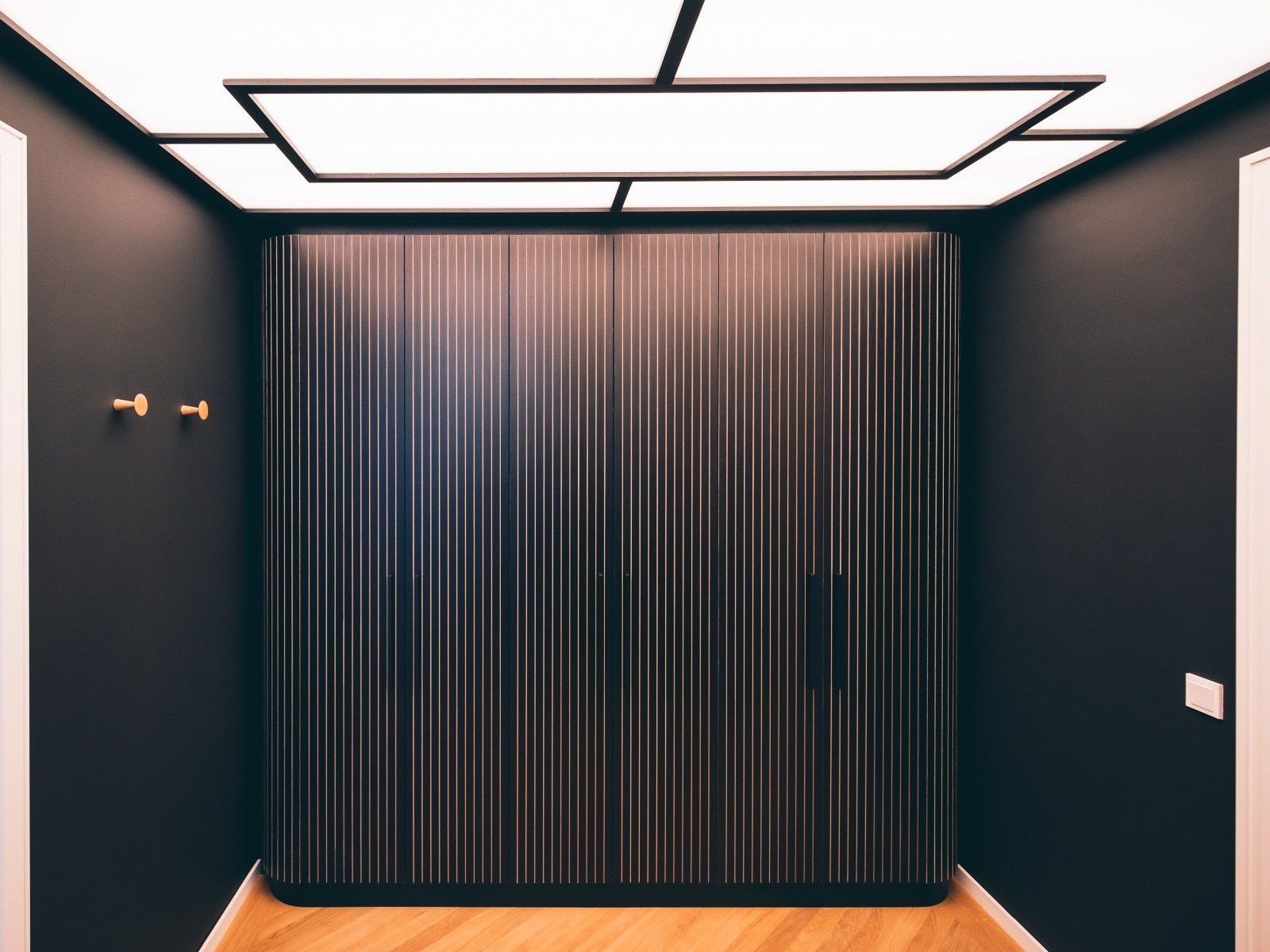 Deckenbeleuchtung Schrank