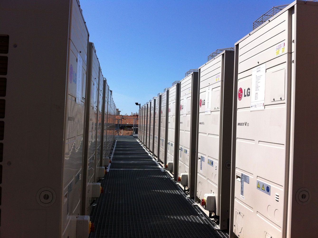 Différents groupes LG.