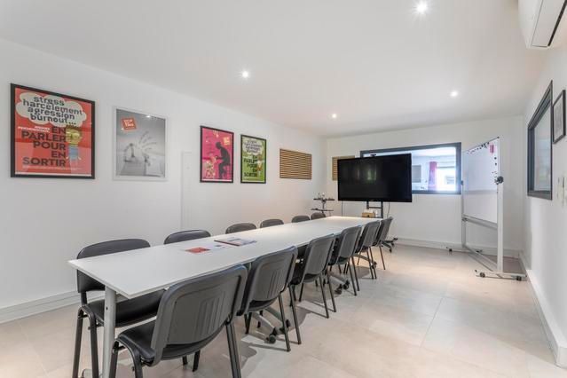 salle de réunion 12 personnes