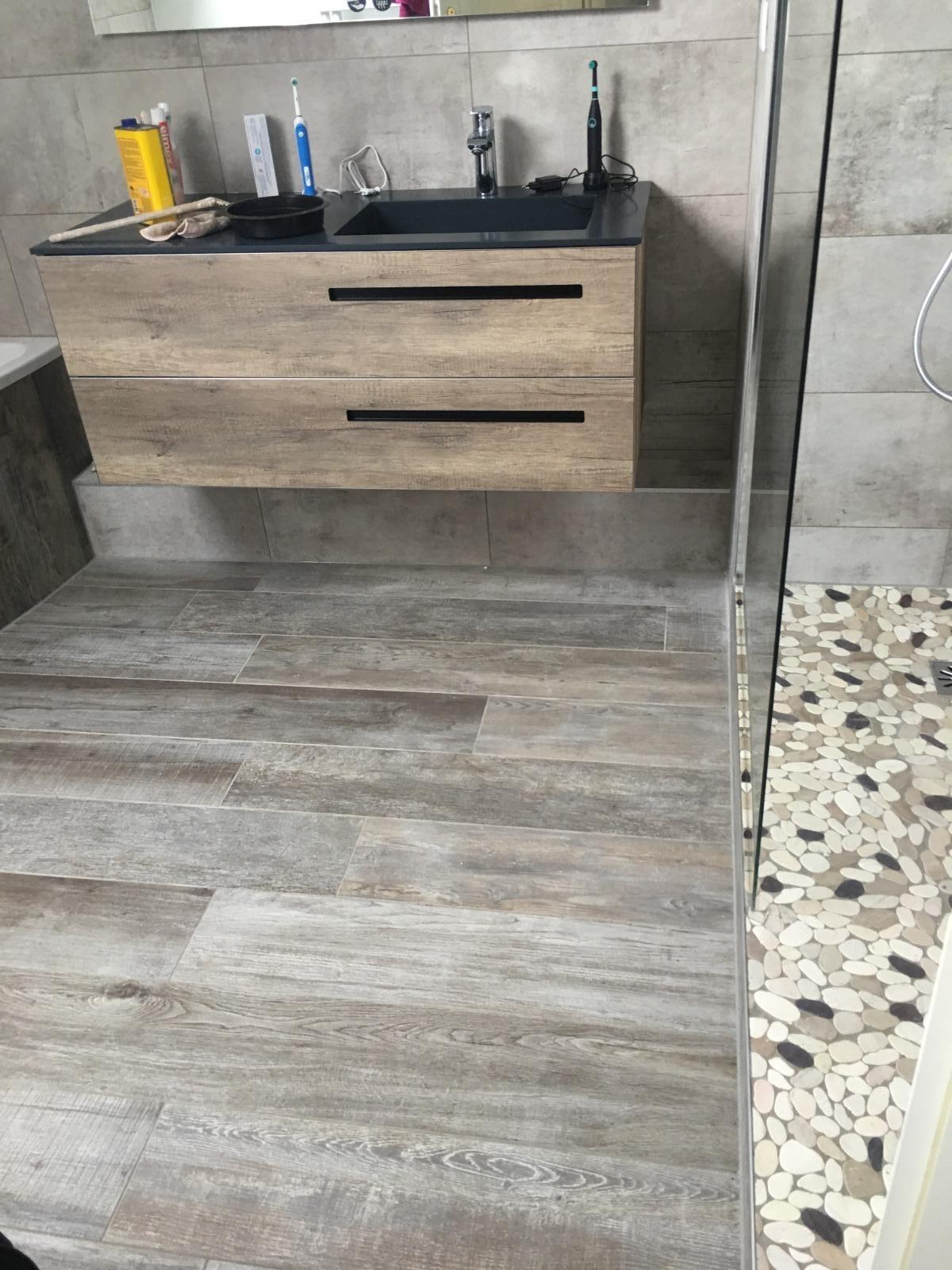 Pose de parquet couleur beige claire