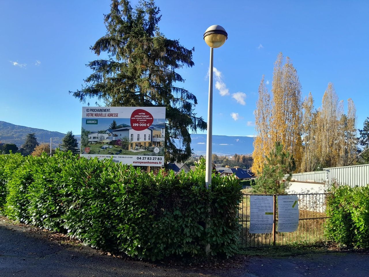 Panneau promoteur pour la construction d'un bâtiment