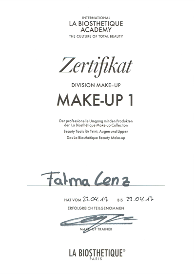 Ein Zertifikat mit der Aufschrift „Zertifikat make up 1“