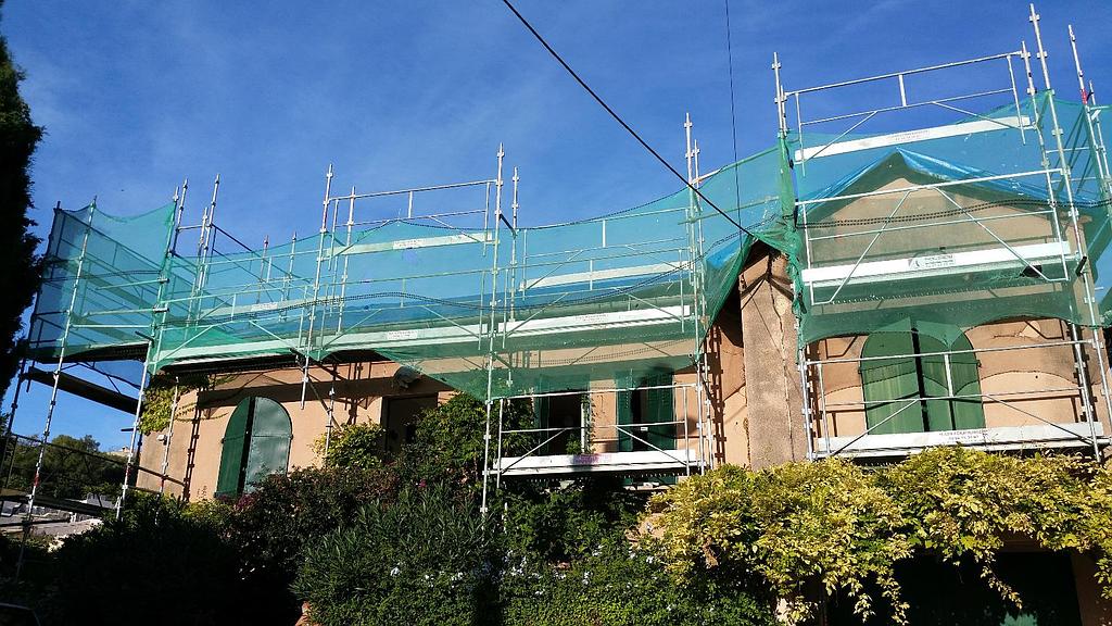 Echafaudage pour toiture