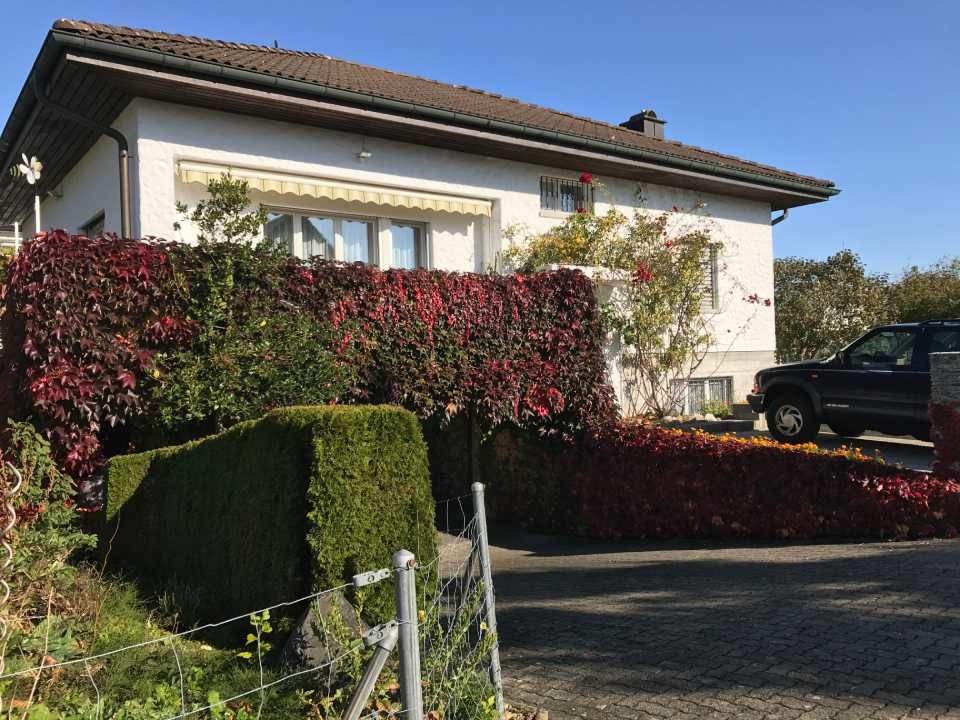 R. Eicher Treuhand GmbH – Büroraum