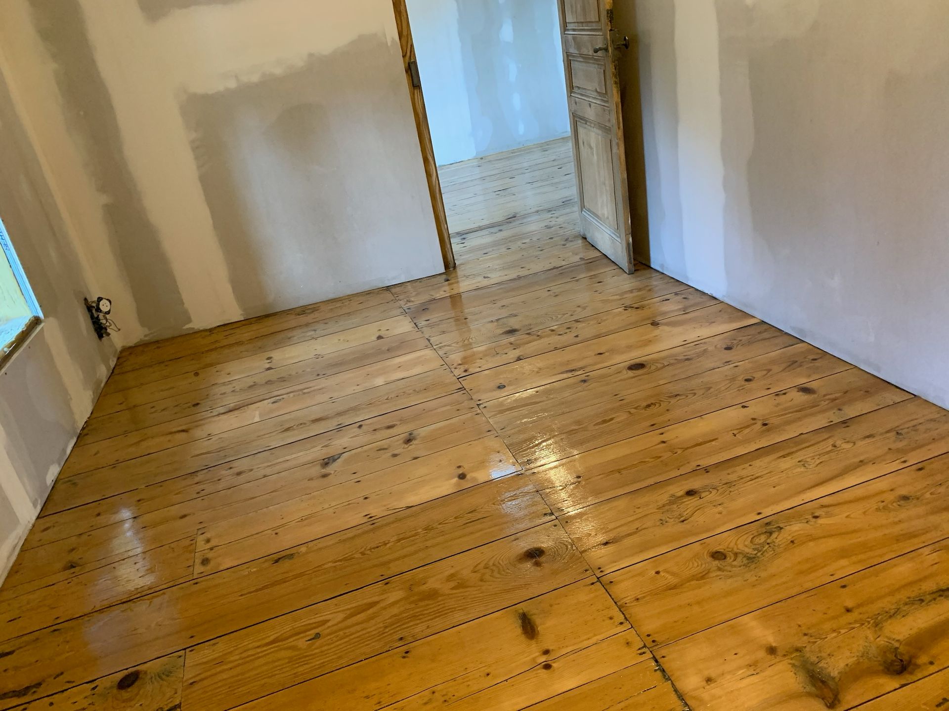 Très beau parquet dans mezzanine