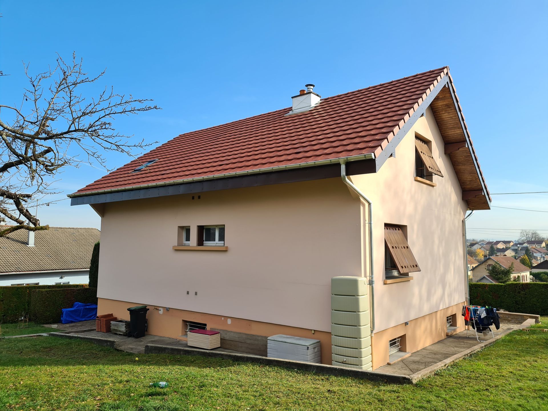 Rénovation d'une toiture de maison en tuile 3