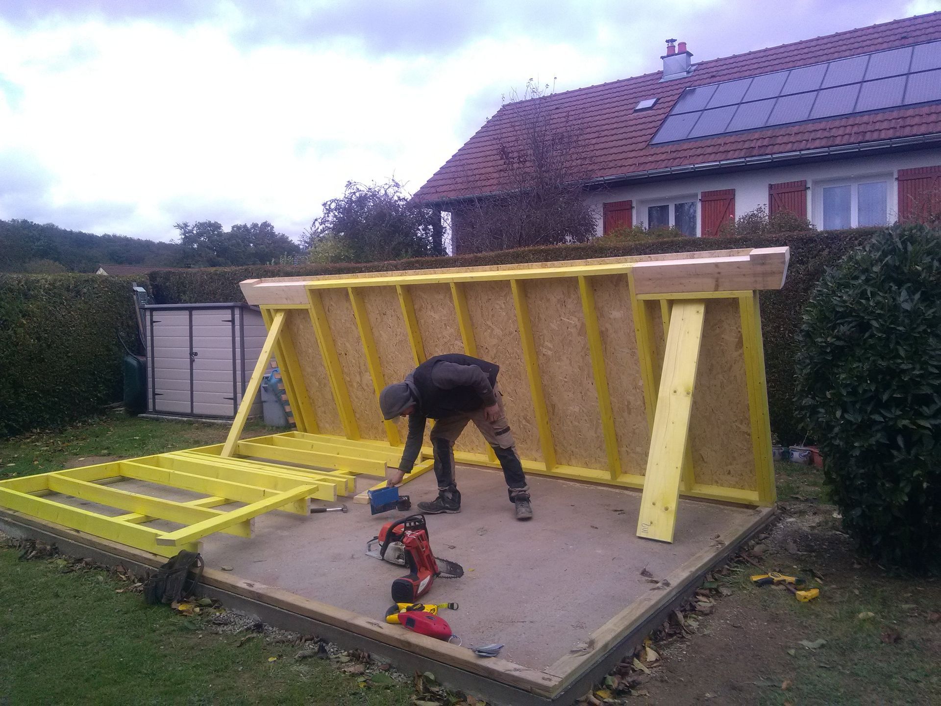 Installation de murs prémontées en OSB