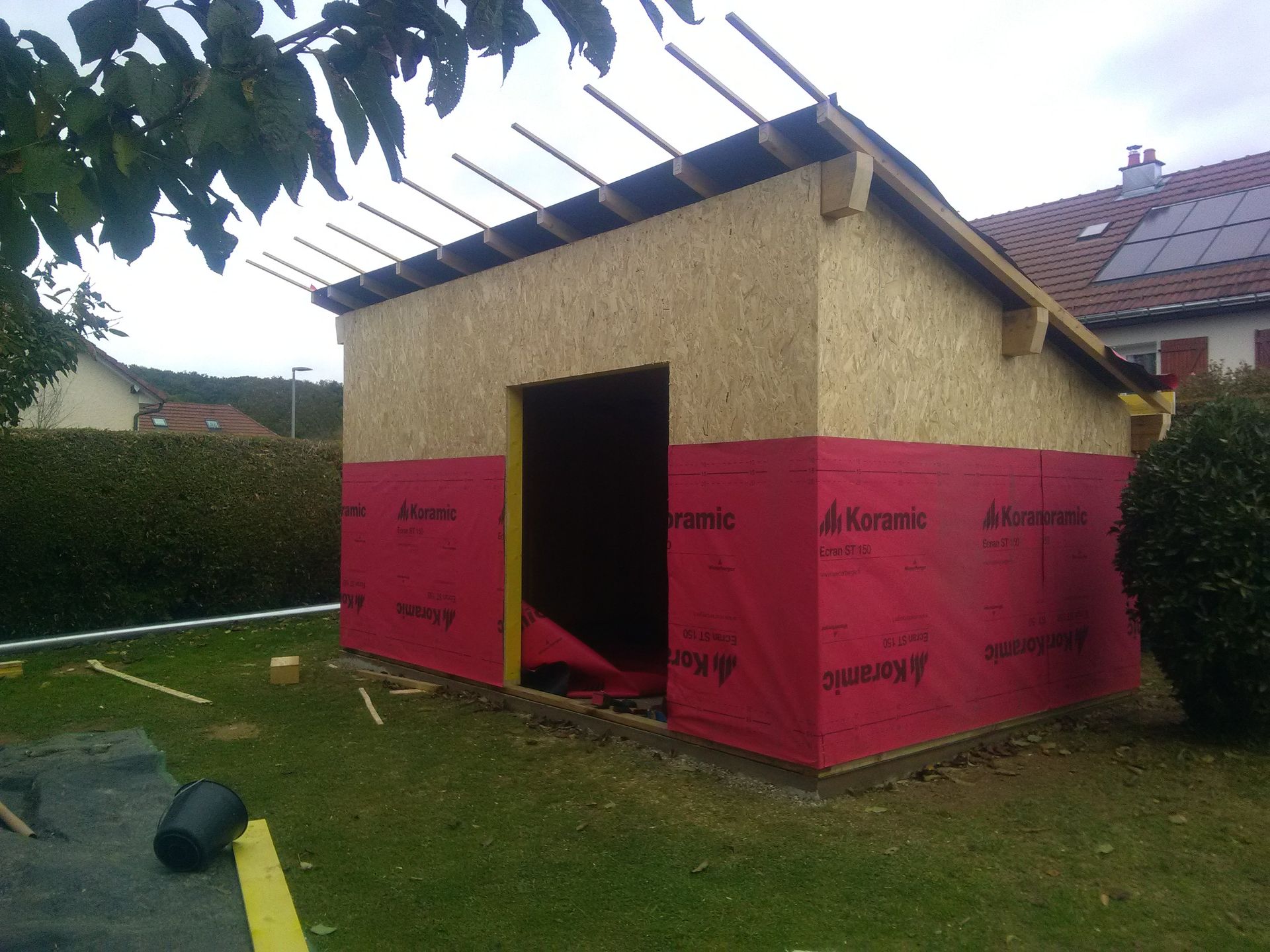 Dépendance en OSB recouverte de pare pluie