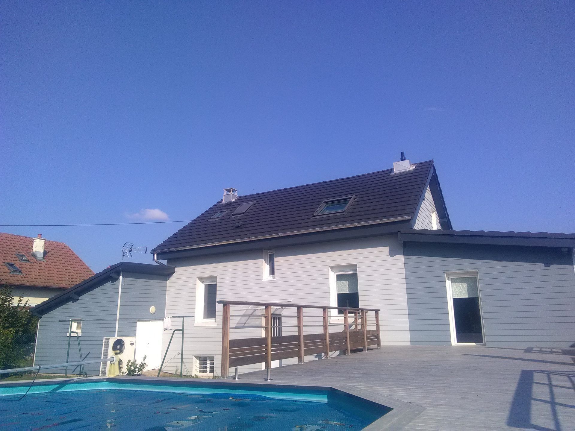 Maison bardée suite  son isolation par l'extérieur 1