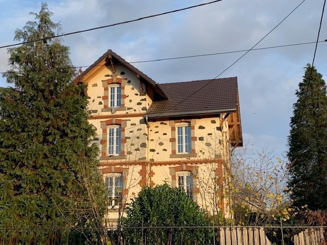 Demeure à la toiture rénovée