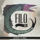 Logotipo para Filo Bar en M&aacute;laga: Ilustraci&oacute;n de un pez con el nombre del bar en negrita y la direcci&oacute;n debajo.
