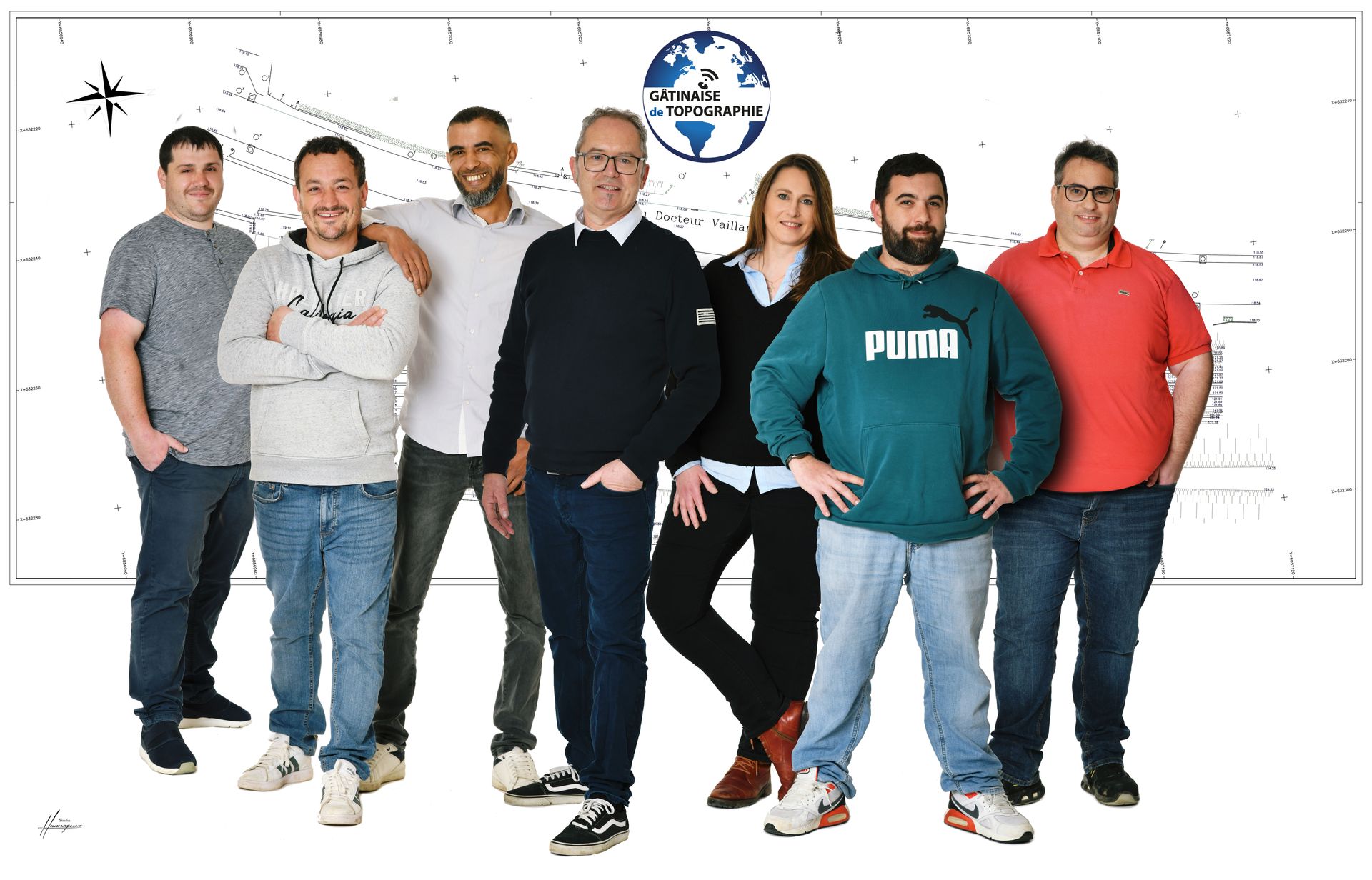 Photo d'équipe de notre cabinet de topographie 