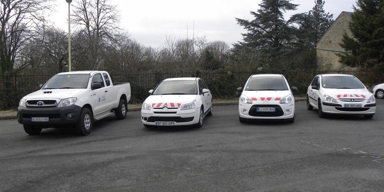 Véhicules d'intervention des géomètres