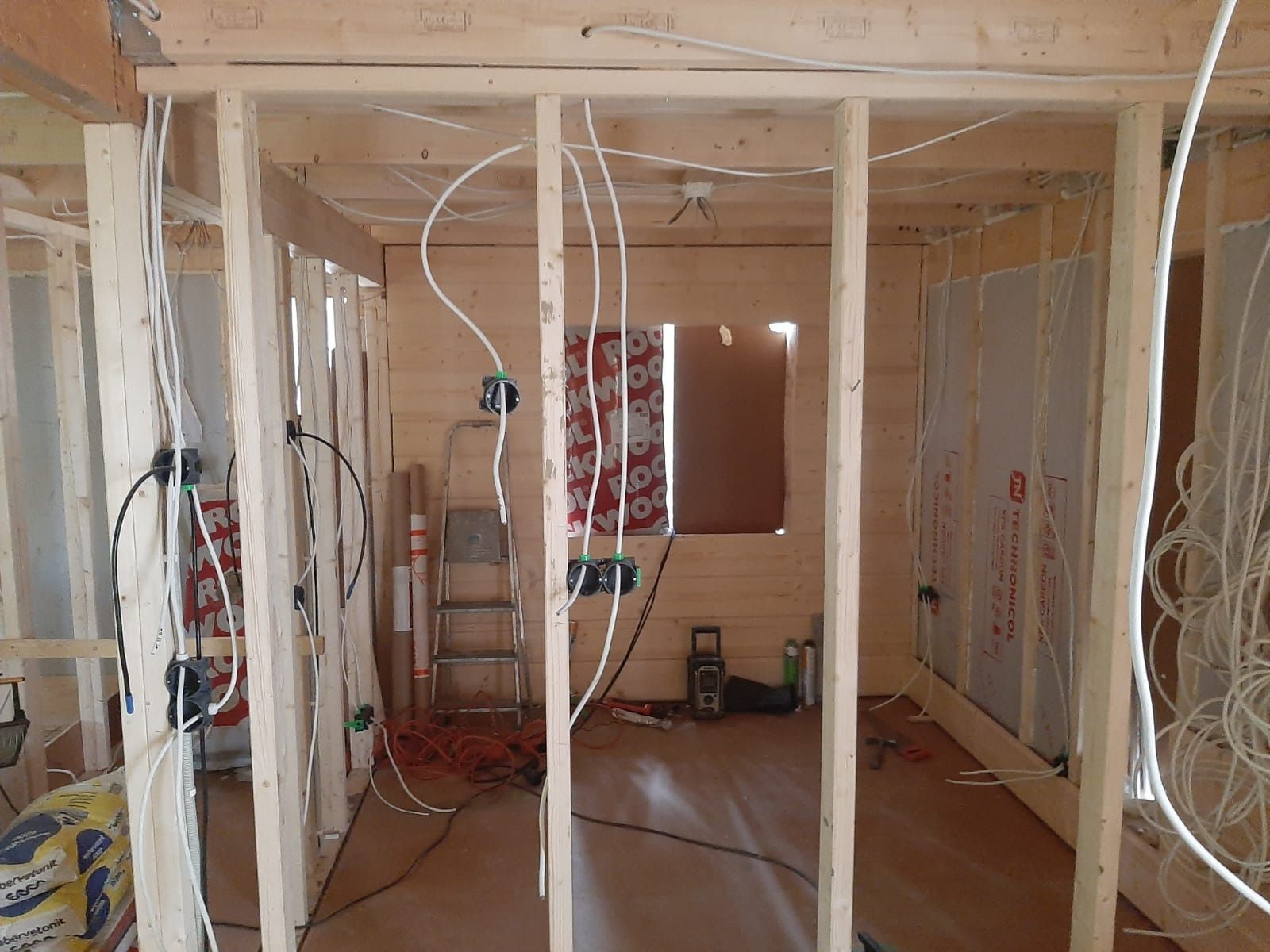 Sisäseinien rakentaminen