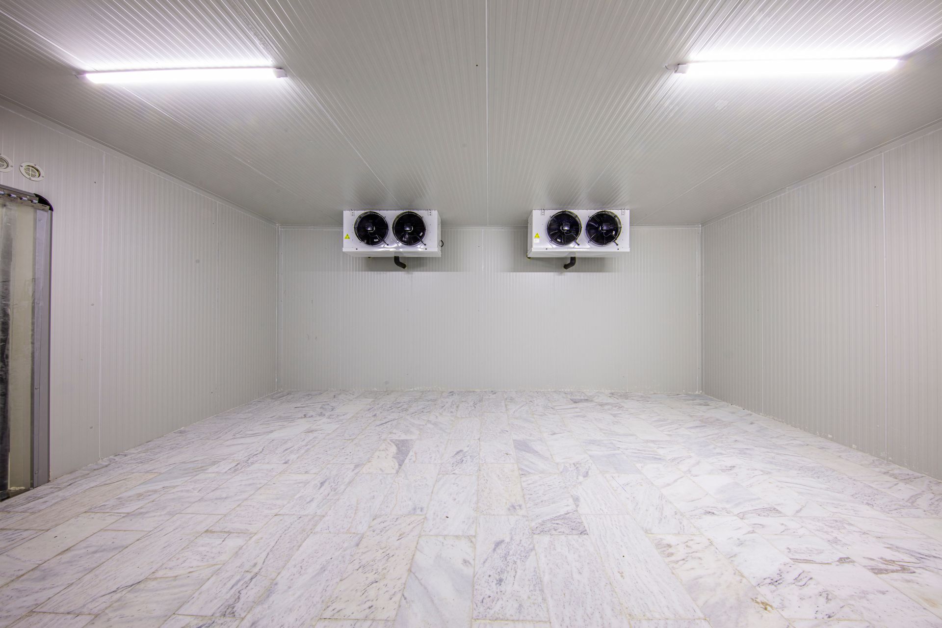 Chambre froide et une installation de ventilation