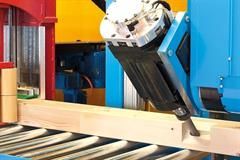 Abbund mit neuster CNC-Technik Abbund mit neuster CNC-Technik