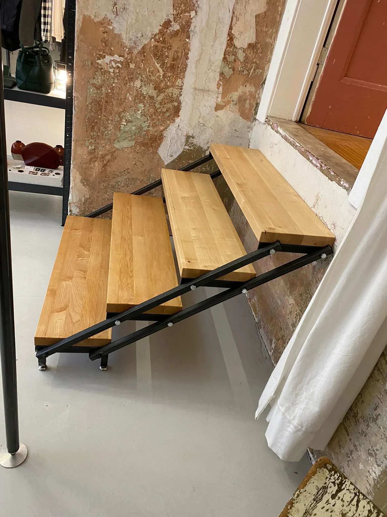 Treppe Hier Store