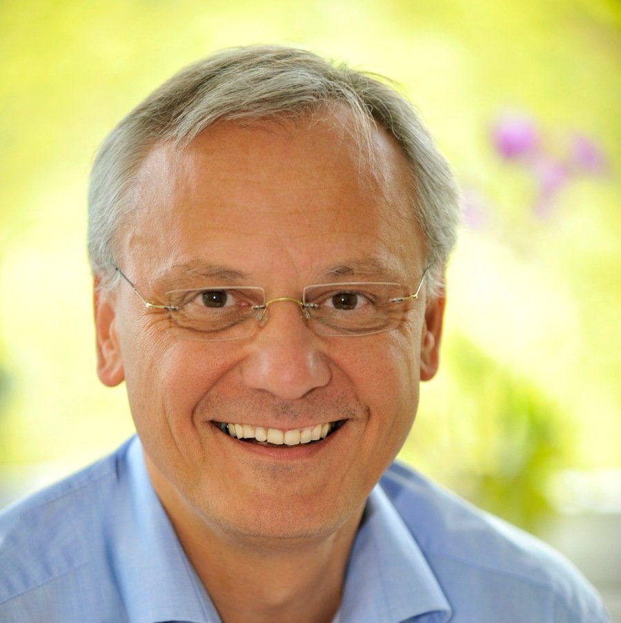 Dr. Christian Tirier