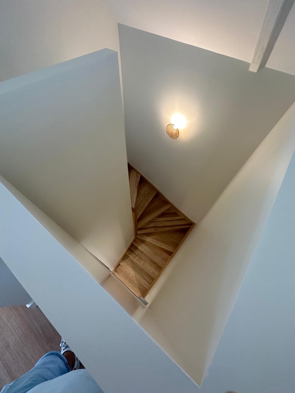 Escliers en bois vue d'en haut