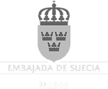 El logotipo de la embajada de Suecia tiene una corona.