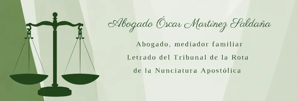 Logotipo de balanza legal verde con texto en español para un tribunal de derecho familiar en la iglesia apostólica del Nuevo Testamento de La Negrita.