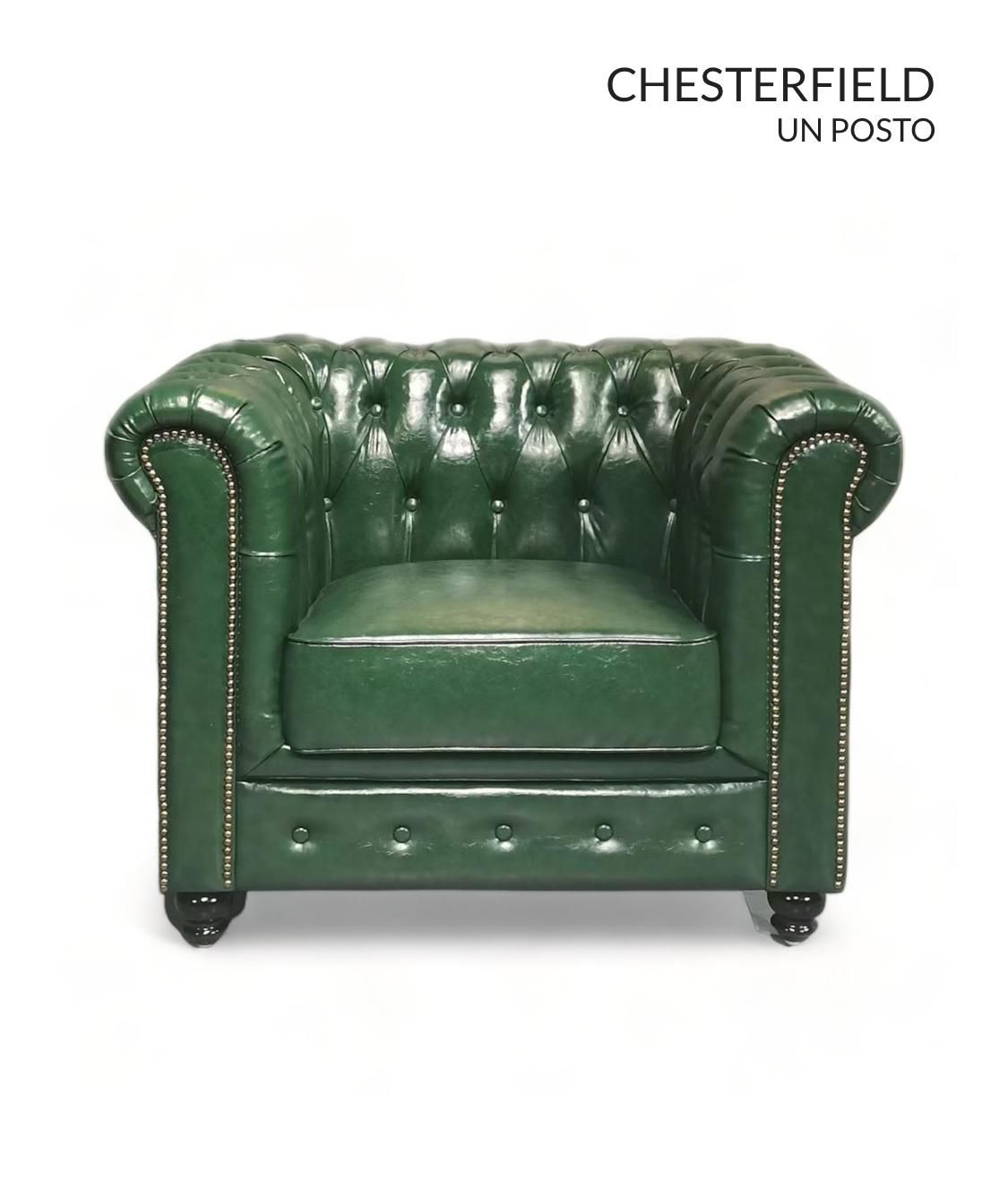 Una silla Chesterfield verde sobre un fondo blanco
