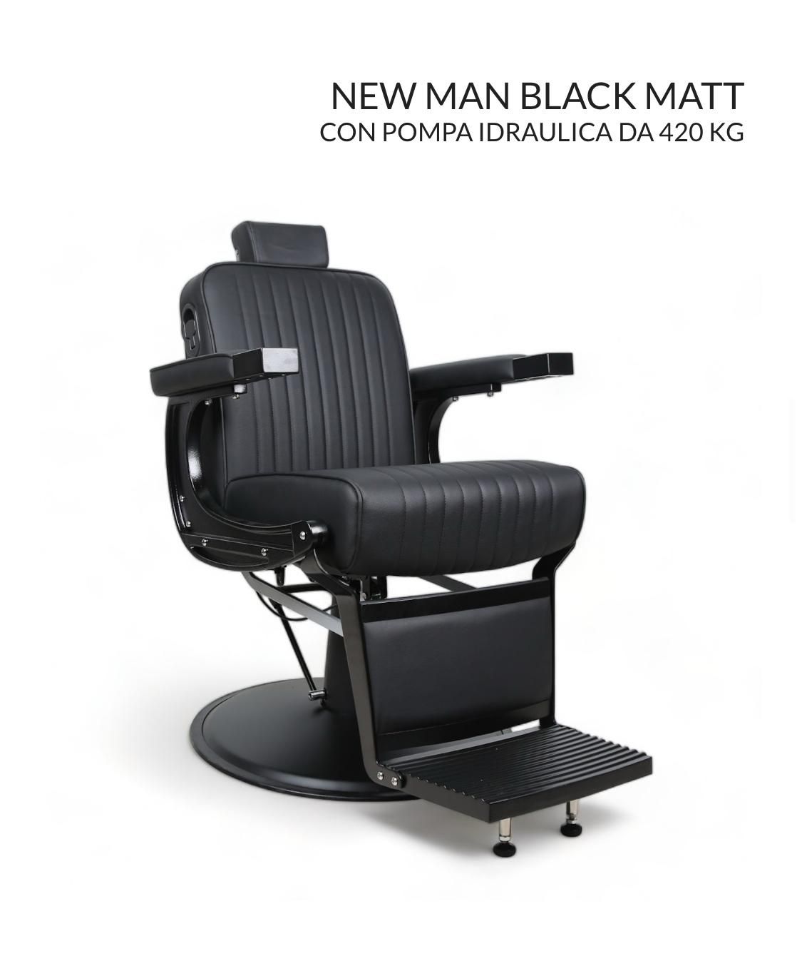 Una silla de barbero negra sobre un fondo blanco.