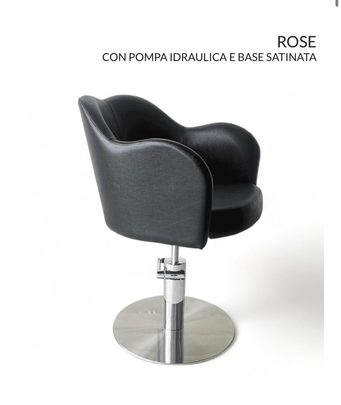 Una silla negra con la palabra rosa escrita en ella