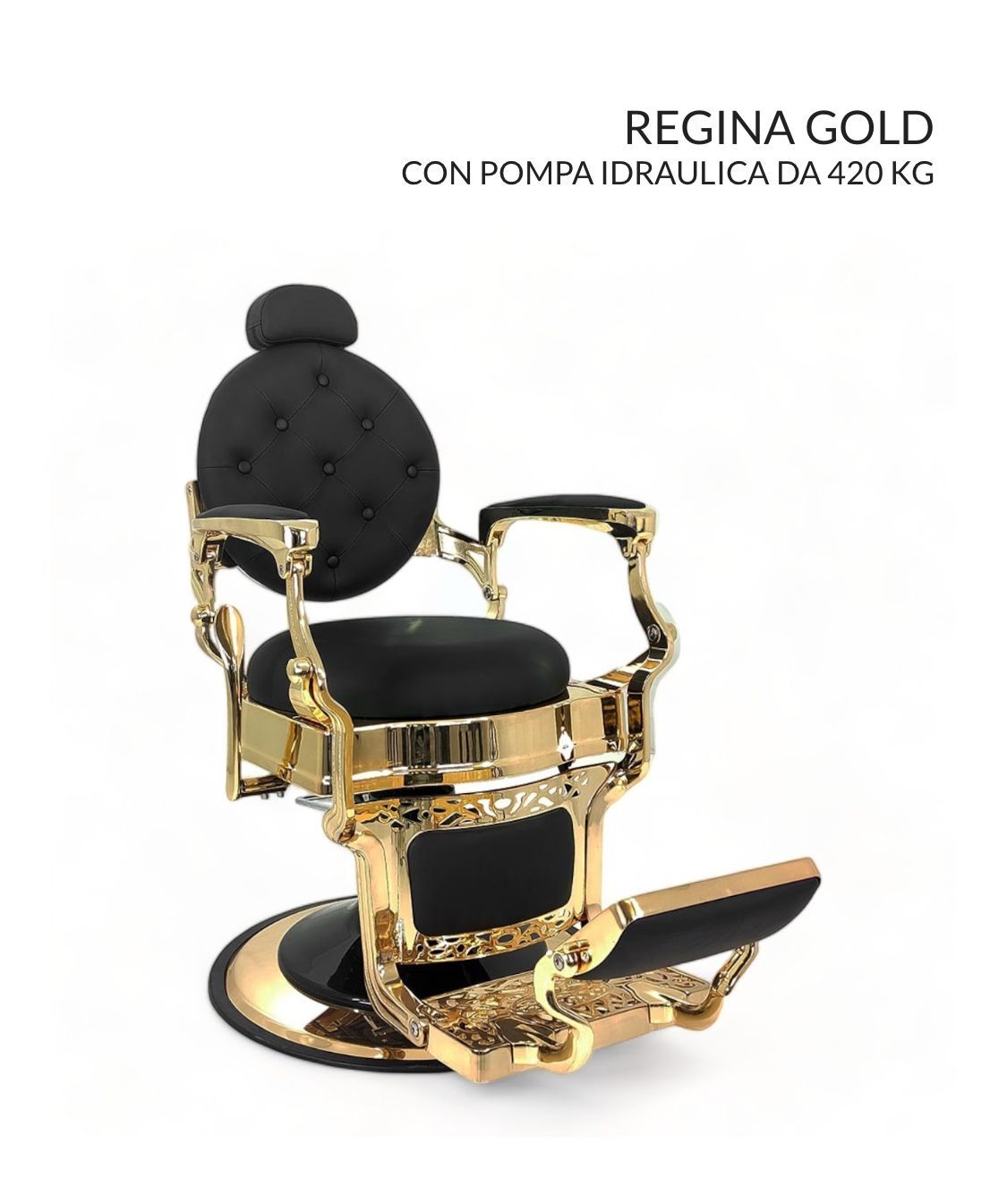 Una silla de barbero negra y dorada sobre un fondo blanco.
