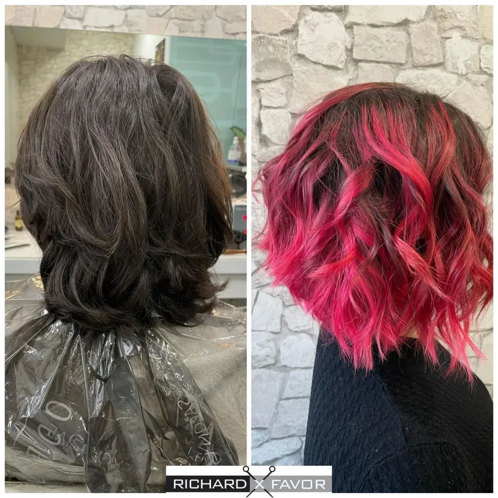 Una foto de antes y después de una mujer con cabello negro y cabello rosa.