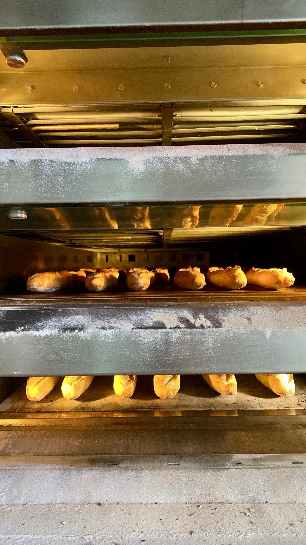 Des baguettes au four