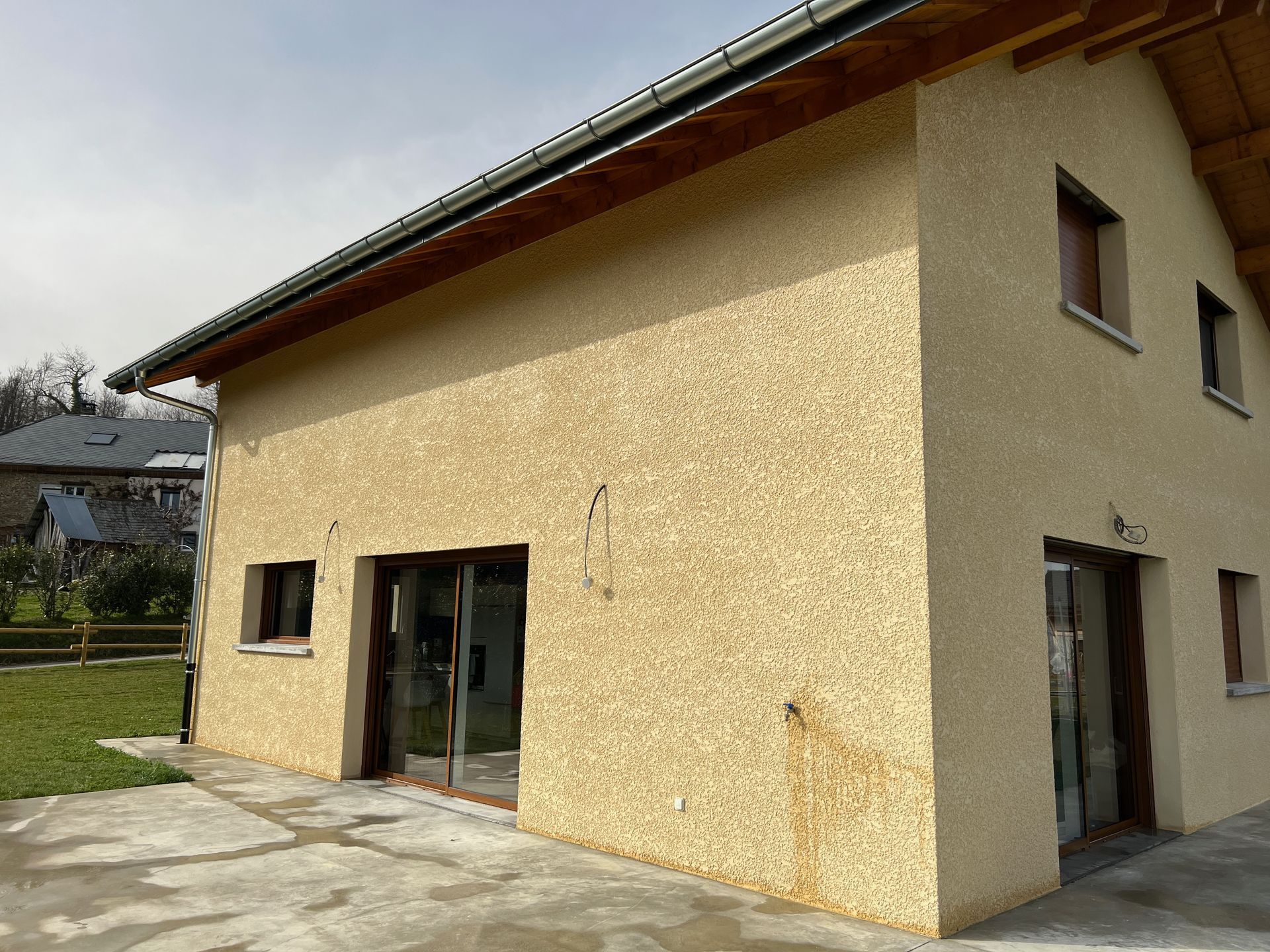 Réalisation finition écrasée sur maison neuve 4