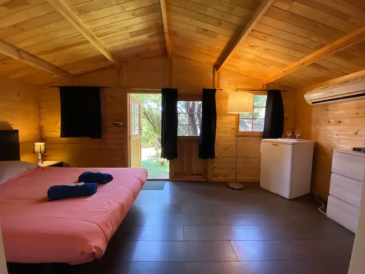 Vue intérieure d'un chalet en location