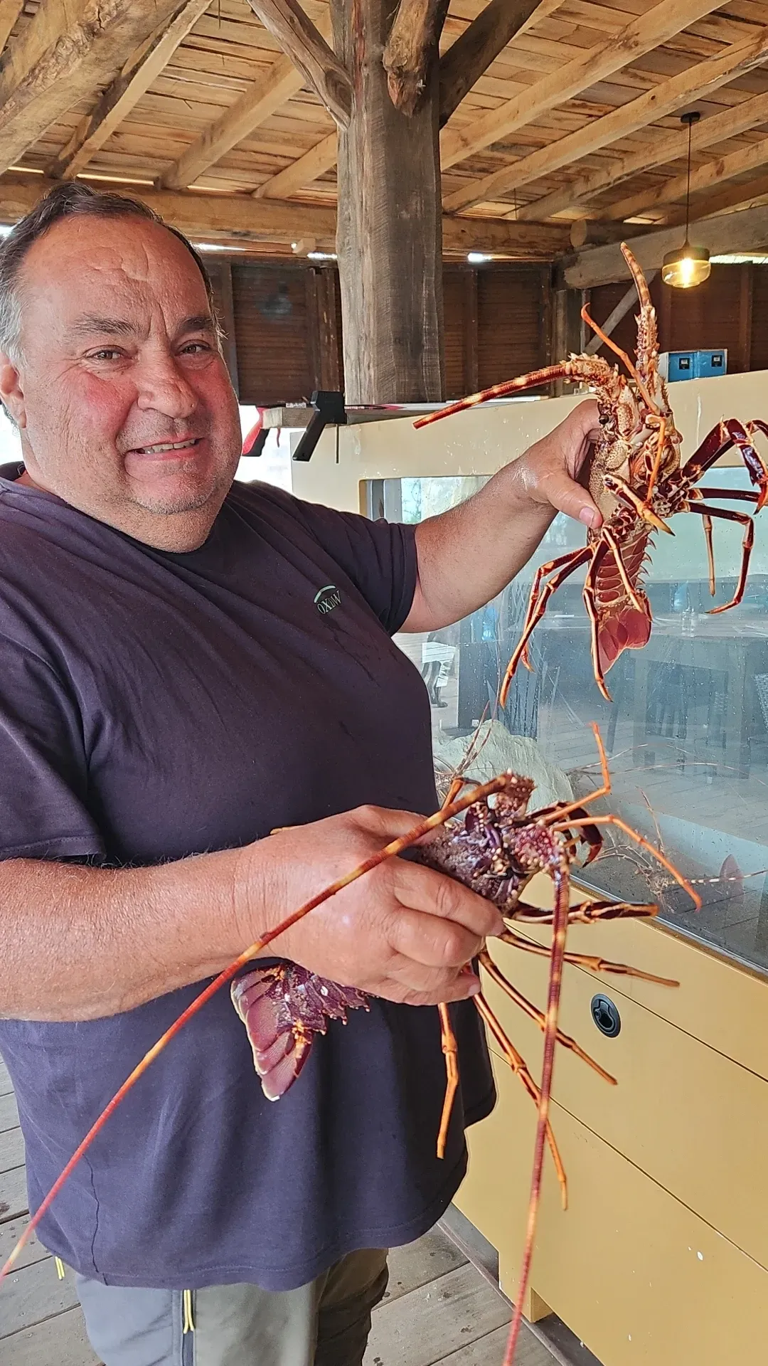 Terrasse du restaurant au bord de la mer
