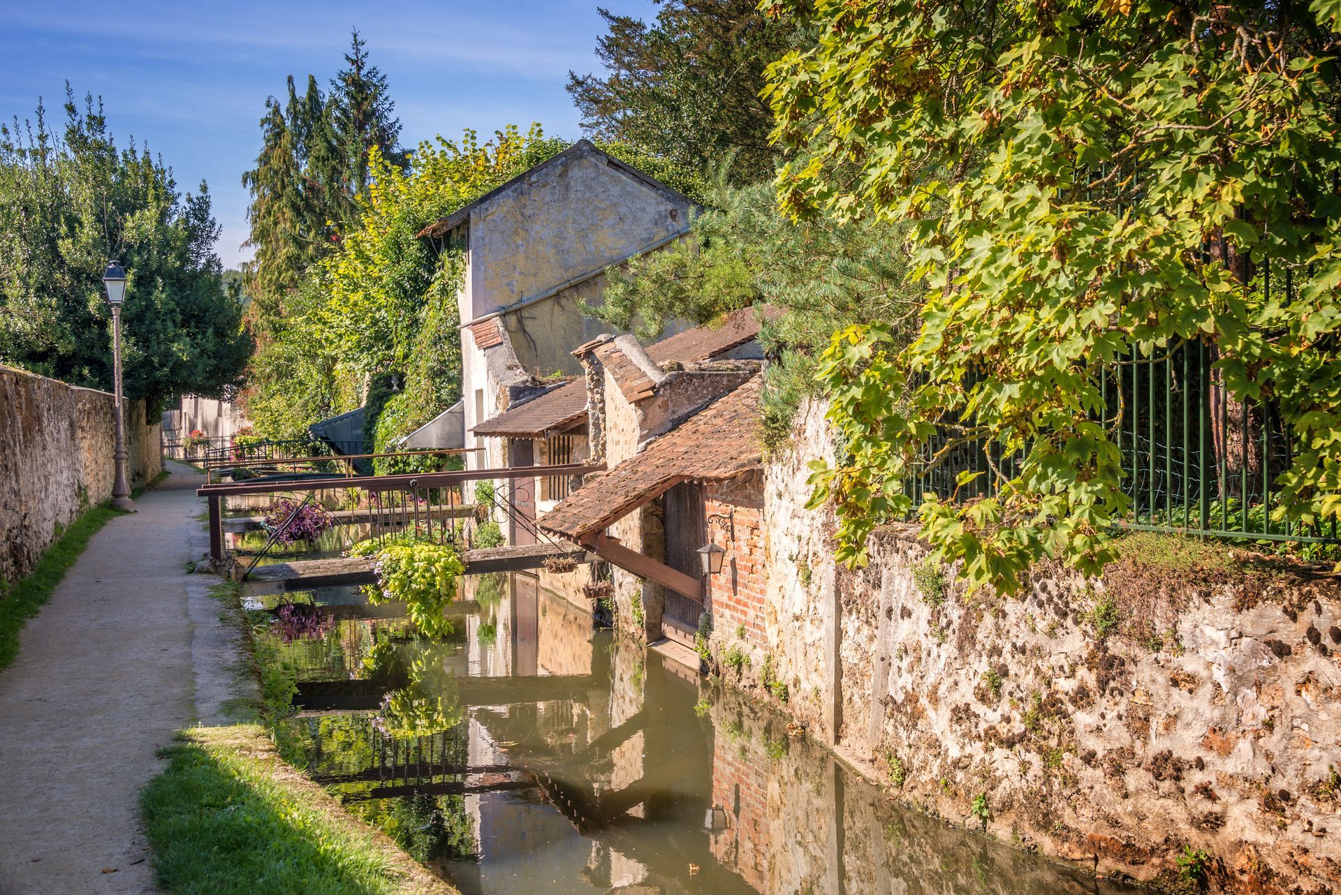 Commune de Chevreuse.