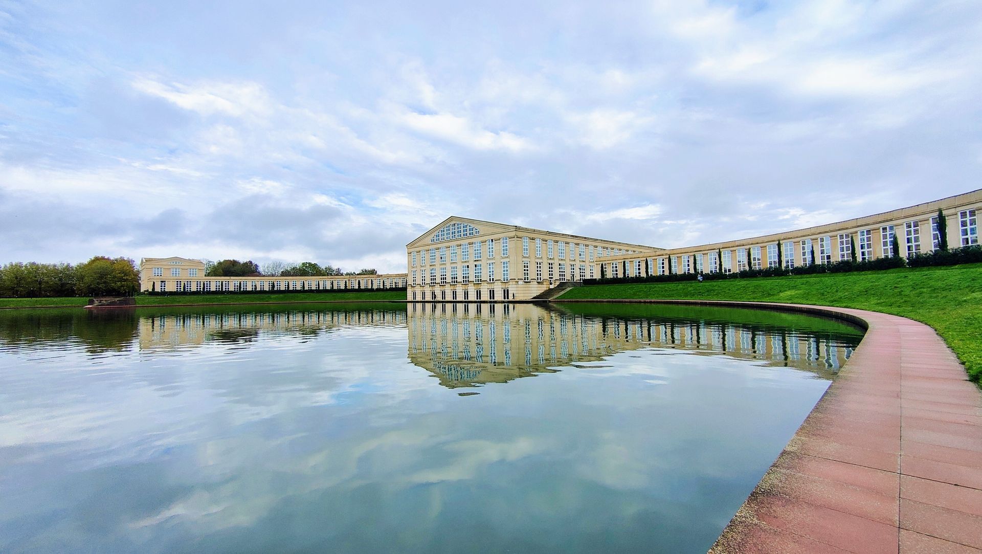 Commune de Montigny-le-Bretonneux.
