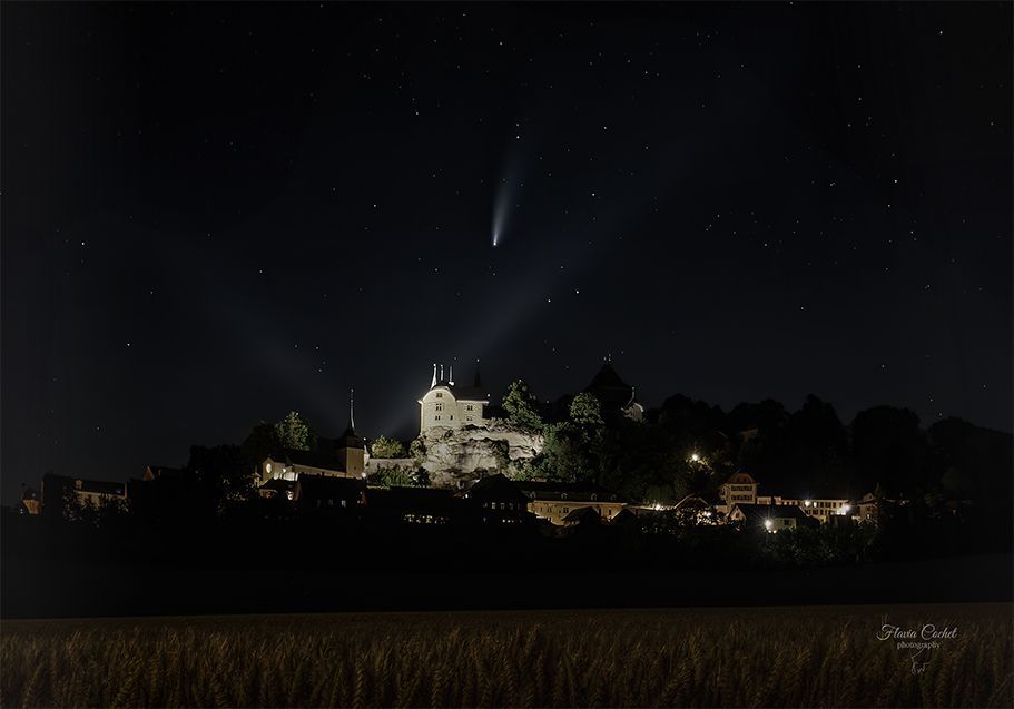 astrophoto chateau de Rue dans le canton de Fribourg 