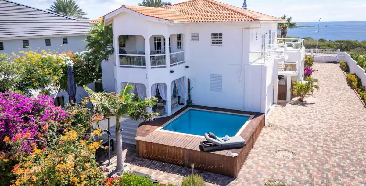Kas Artiko Abou in Vista Royal Curaçao