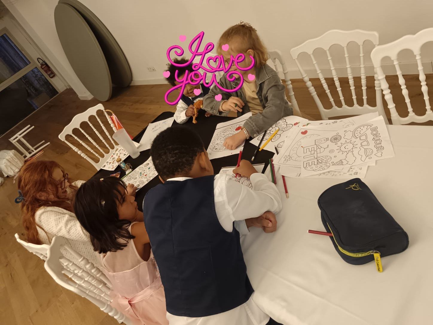 Vers la page Garde d'enfant pour mariage.