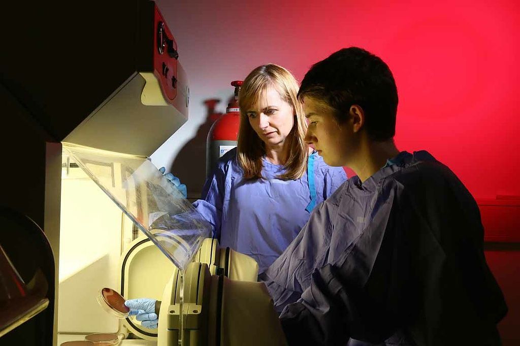 Scientifique - Alain Herzog - Lausanne