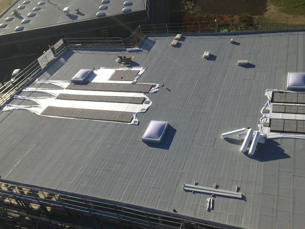 Terrier & Strahm Sàrl - Couverture, ferblanterie, entretien, réparation de toit