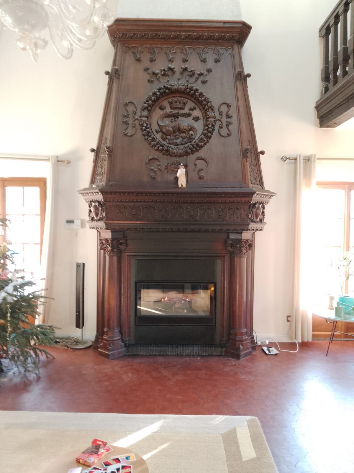 Insert posé dans une cheminée ancienne