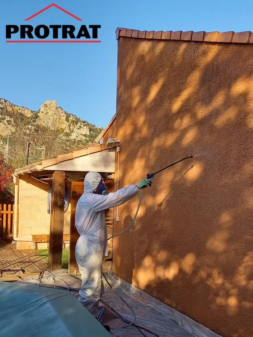 Nettoyage de façade.