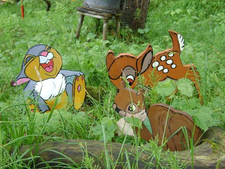 Bambi im Wald - Berghaus Höchgütsch