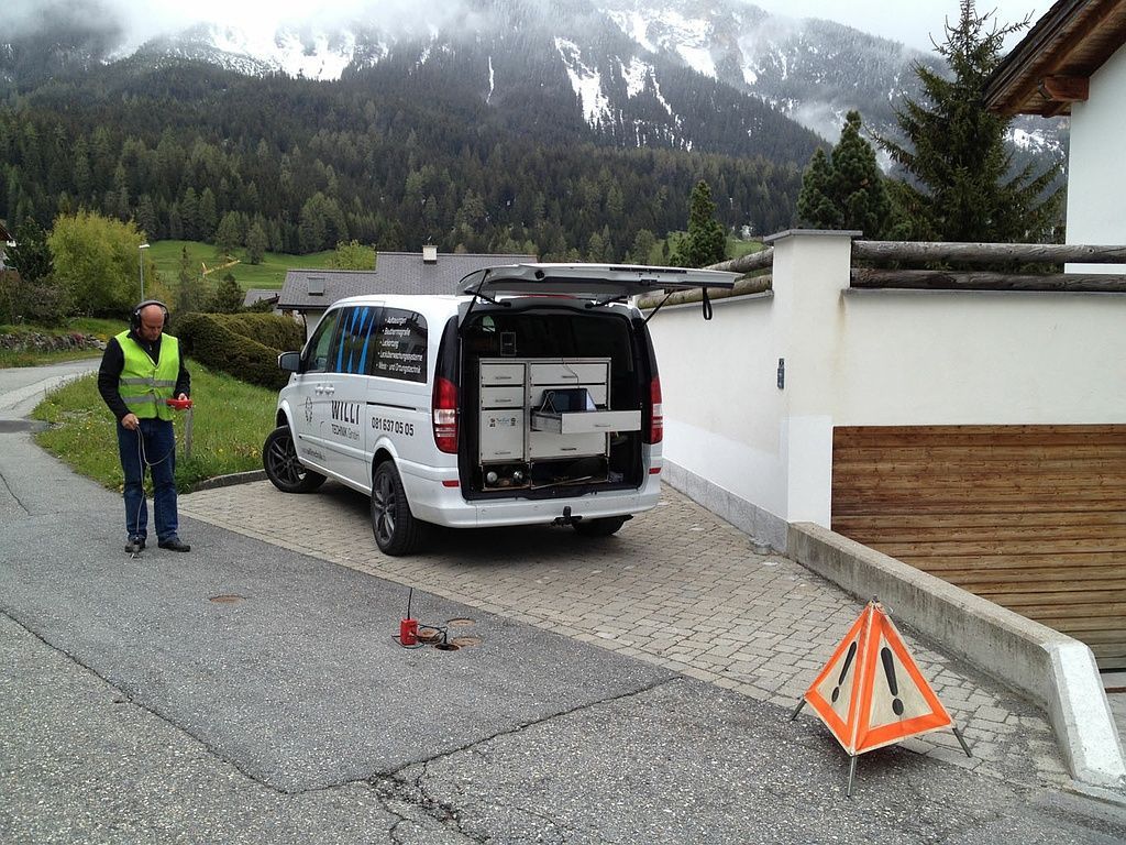 Nachortung mittels Bodenmikrofon