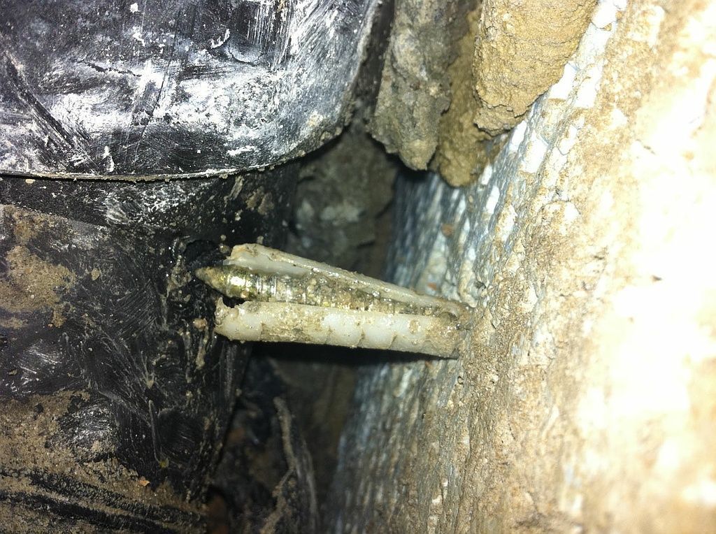 Leckstelle an Ablaufrohr